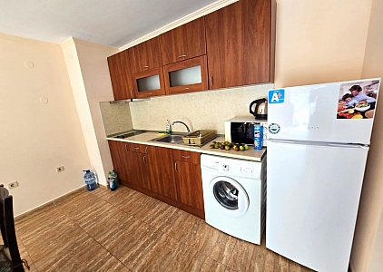 Ausgezeichnete Wohnung in einer Anlage in erster Reihe. Foto 5