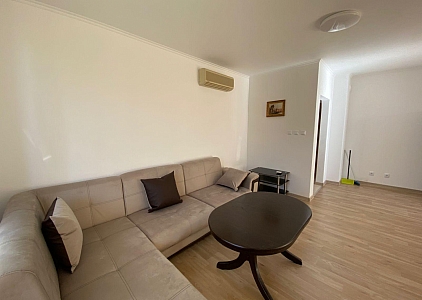 Large apartment with private patio 50 meters from the beach!. Photo 3 Large apartment with private patio 50 meters from the beach!. Photo 3