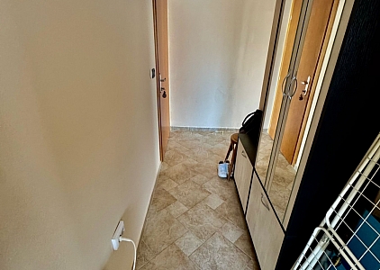 Geräumige Wohnung in einem Luxuskomplex in erster Linie. Foto 17