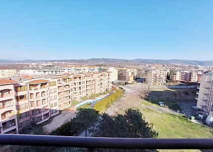 Отличная квартир с 2-мя спальнями  в уютном комплексе!. Фото 2