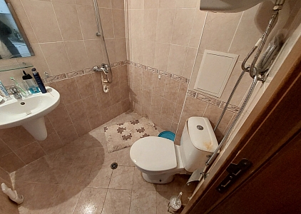 Inexpensive and cozy three-room apartment. Photo 17