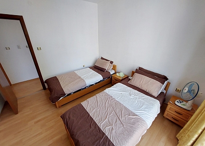 Inexpensive three-room apartment. Photo 7