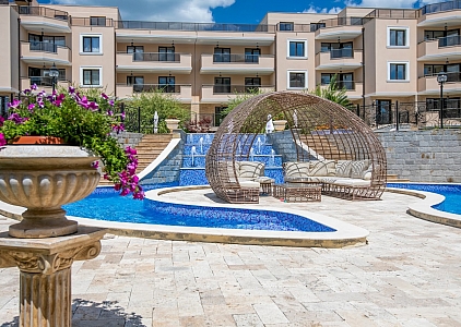 Velký dvoupokojový apartmán 150 metrů od moře. Foto 1