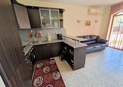 Квартира с 2 спальнями с двориком. Фото 9