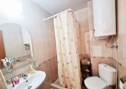 Inexpensive apartment in a great complex. Photo 17