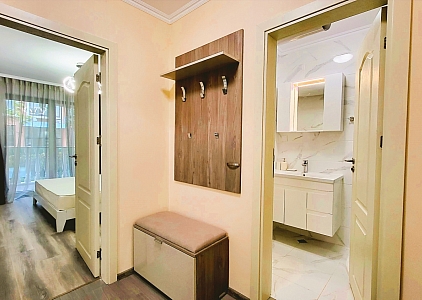 Отличная двухкомнатная квартира на первой линии с собственным паркоместом. Foto 10