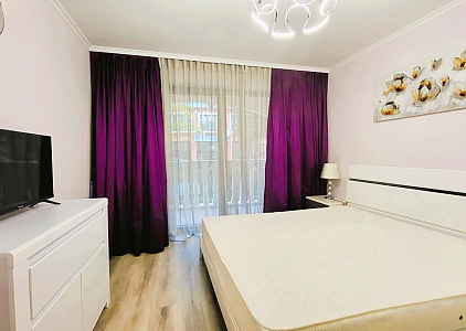 Отличная двухкомнатная квартира на первой линии с собственным паркоместом. Foto 4