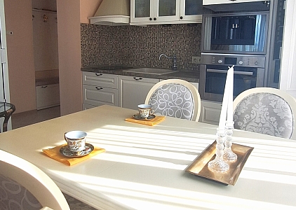 Красивая трехкомнатная квартира в премиальном комплексе. Фото 13