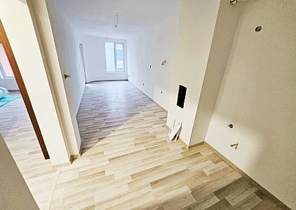 Large three-room apartment in Nessebar. Photo 3