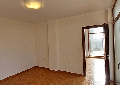 Просторная трехкомнатная квартира с панорамной террасой в 200 метрах от моря. Фото 5 Просторная трехкомнатная квартира с панорамной террасой в 200 метрах от моря. Фото 5