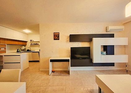 Beautiful three-room apartment on the first line. Photo 8 Beautiful three-room apartment on the first line. Photo 8