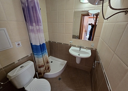 Beautiful apartment with a courtyard on the first coastline. Photo 13