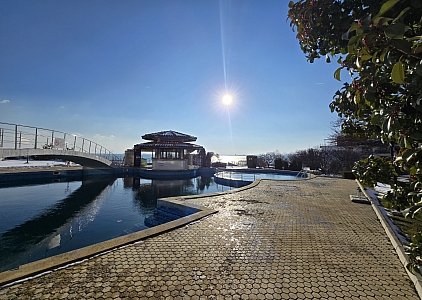 Beautiful apartment with a courtyard on the first coastline. Photo 23