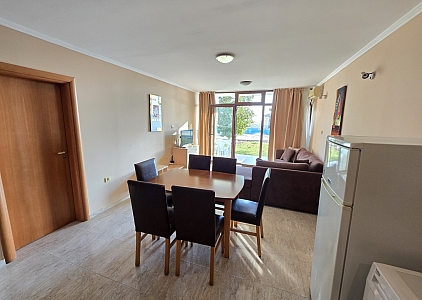 Beautiful apartment with a courtyard on the first coastline. Photo 15