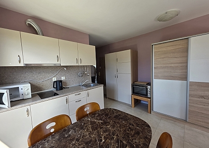 Spacious apartment in a new complex with low maintenance fee. Photo 2 Spacious apartment in a new complex with low maintenance fee. Photo 2