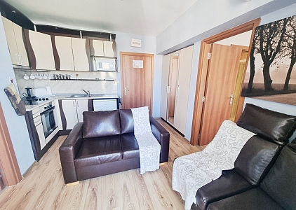 Трехкомнатная квартира с видом на бассейн в отличном комплексе . Фото 2