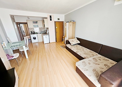 Przestronny apartament z widokiem na basen. Zdjęcie 14 Przestronny apartament z widokiem na basen. Zdjęcie 14