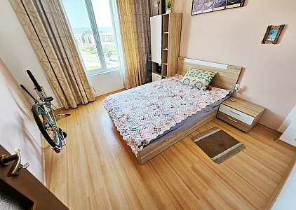 Przestronny apartament z widokiem na basen. Zdjęcie 4 Przestronny apartament z widokiem na basen. Zdjęcie 4