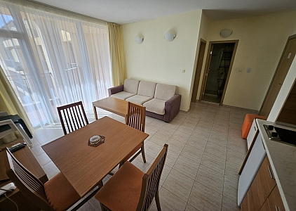 Apartment with pool view in a complex with an excellent location. Photo 2