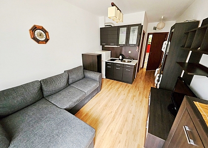 Kompakte Zweizimmerwohnung in einer schönen Anlage. Foto 3