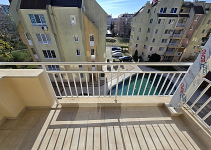 Apartment with pool view in a large complex. Photo 4 Apartment with pool view in a large complex. Photo 4