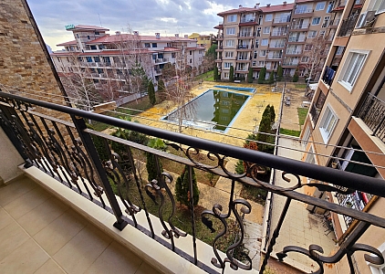 Apartment with a pool view, 100 meters from the sea. Photo 10