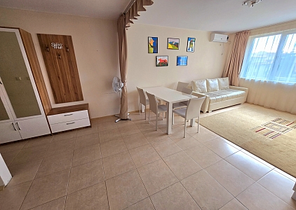 Apartment with a pool view, 100 meters from the sea. Photo 16