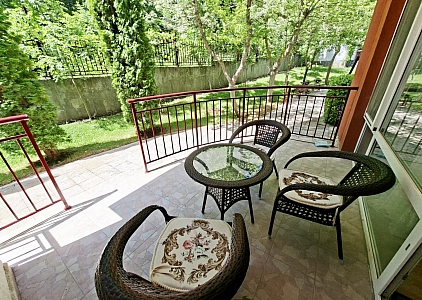 Cozy three-room apartment with a terrace. Photo 1