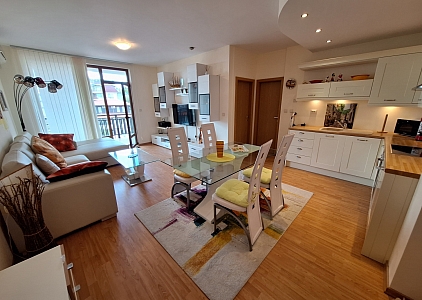 Wunderschönes Apartment mit Meerblick in einem luxuriösen Spa-Komplex in erster Strandreihe. Foto 2
