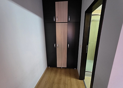 Geräumige Wohnung in einer guten Wohnanlage. Foto 13