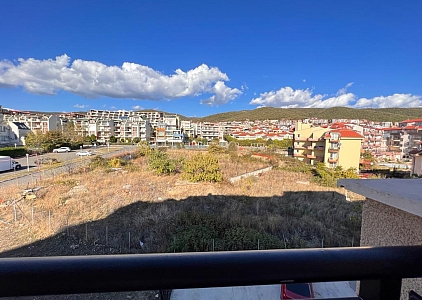 Dreizimmerwohnung mit Meerblick in erster Meereslinie. Foto 5