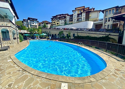 Ausgezeichnete Wohnung in einer Anlage in erster Reihe. Foto 13