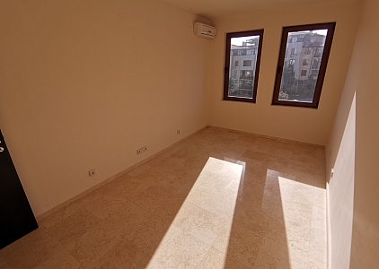 Новый трехкомнатный апартамент на первой линии Святого Власа. Foto 21