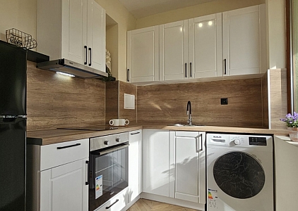 Dreizimmerwohnung im Komplex ohne Instandhaltungskosten. Foto 3