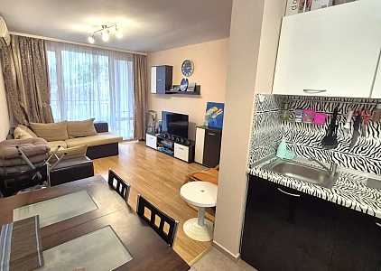 Cenově dostupný byt v první řadě ve velkém komplexu. Foto 12