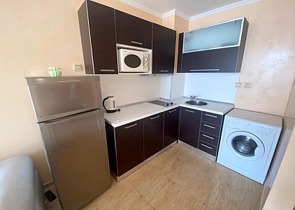 Двухкомнатная квартира в элитном комплексе на первой линии. Photo 8