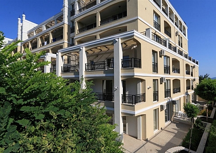 Велика студія у розкішному комплексі на першій лінії. Фото 17