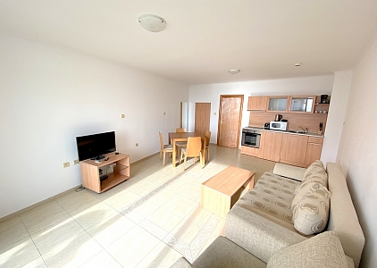  Двухкомнатная квартира с самостоятельным входом в красивом комплексе на первой линии. Photo 2