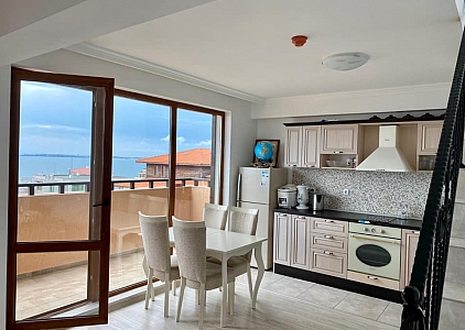 Шикарна дворівнева квартира у Святому Власі. Фото 2