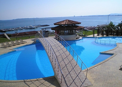 Apartament w pierwszej linii z widokiem na morze. Zdjęcie 12