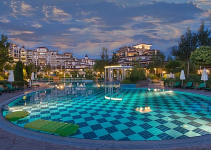 Двухкомнатный апартамент в элитном комплексе «Посейдон» в Несебре. Фото 13