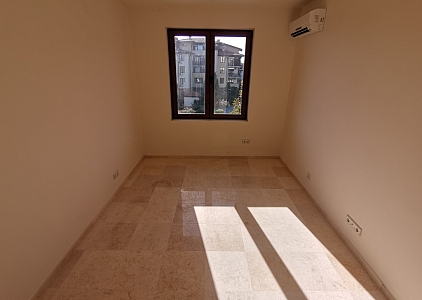 Новый трехкомнатный апартамент на первой линии Святого Власа. Foto 25