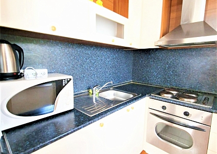 Ausgezeichnete Zweizimmerwohnung 50 Meter vom Meer entfernt. Foto 17 Ausgezeichnete Zweizimmerwohnung 50 Meter vom Meer entfernt. Foto 17