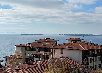 Große Wohnung mit Meerblick. Foto 15