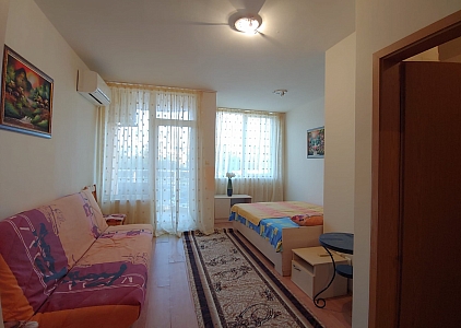 Large studio 50 meters from the beach. Photo 2 Large studio 50 meters from the beach. Photo 2