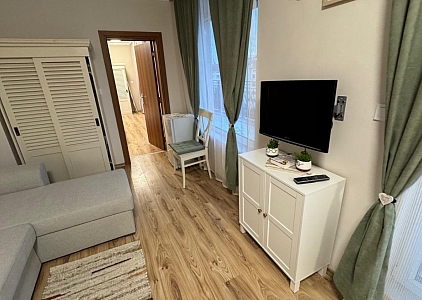 Красивая квартира с видом на бассейн в отличном СПА-комплексе. Фото 9