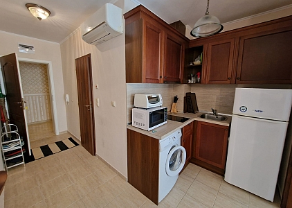 Стильная трехкомнатная квартира в красивом комплексе. Фото 10