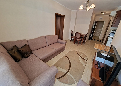 Стильная трехкомнатная квартира в красивом комплексе. Фото 7