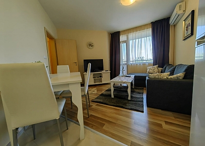 Уютная двухкомнатная квартира в красивом комплексе. Фото 4