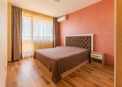 Шикарная новая квартира с огромной террасой. Фото 3